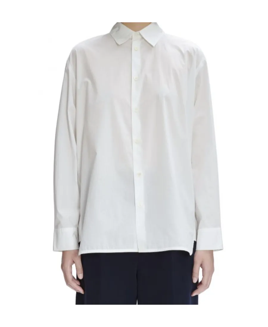 Buttoned Long-Sleeved Shirt