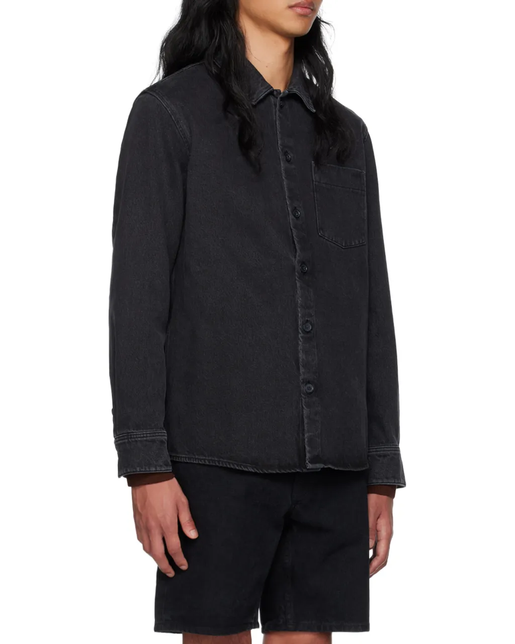 Long-Sleeved Buttoned Shirt