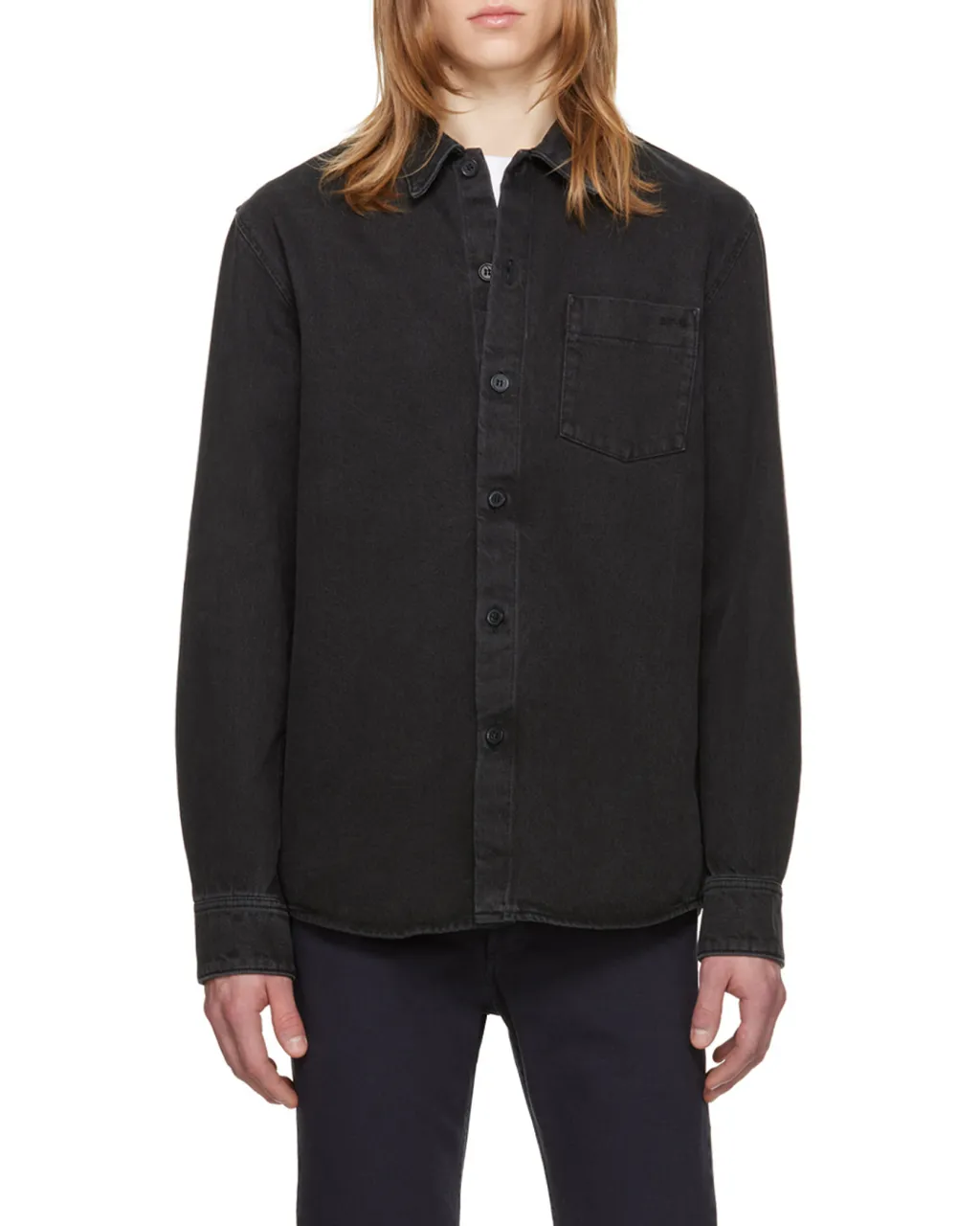 Long-Sleeved Buttoned Shirt