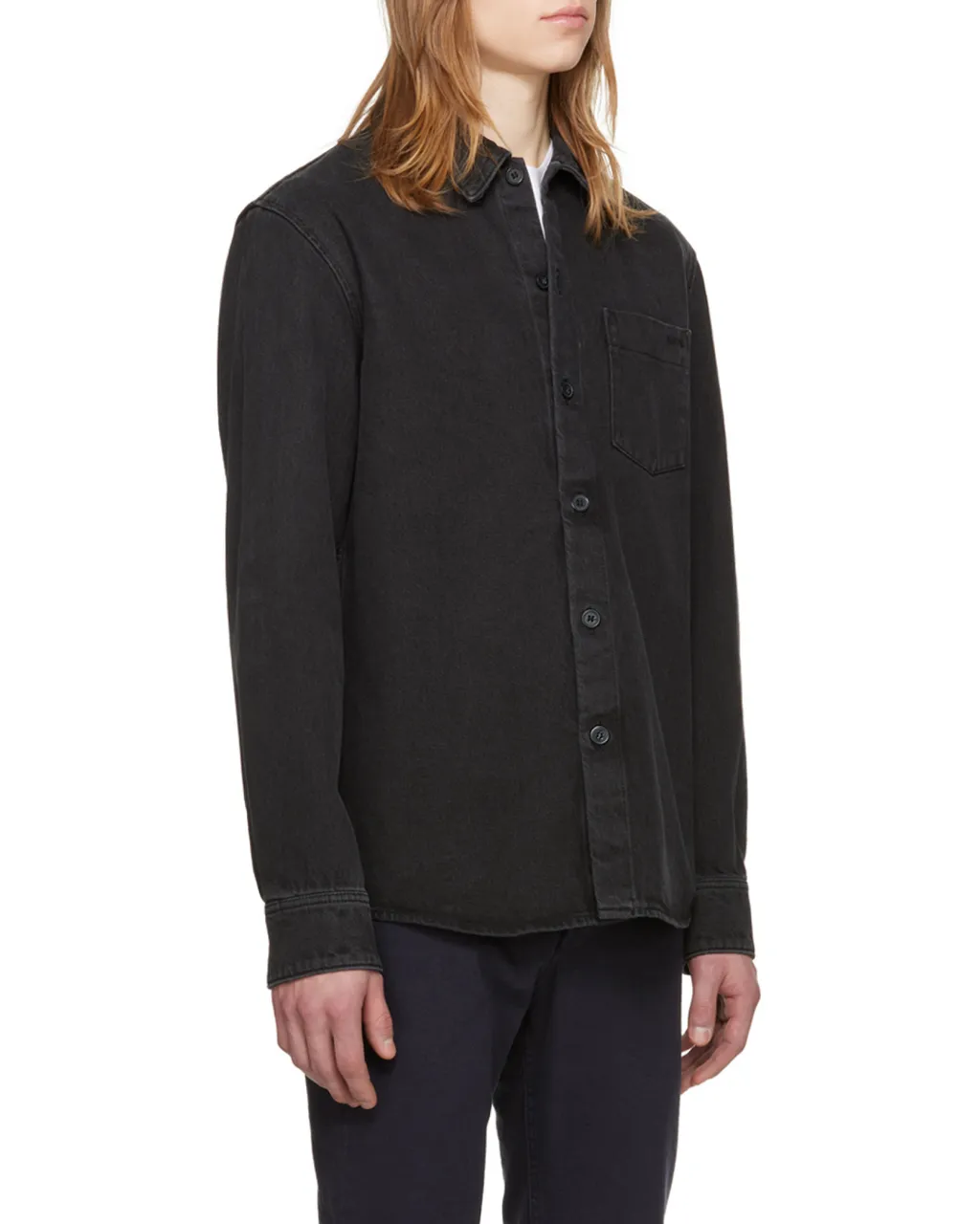 Long-Sleeved Buttoned Shirt