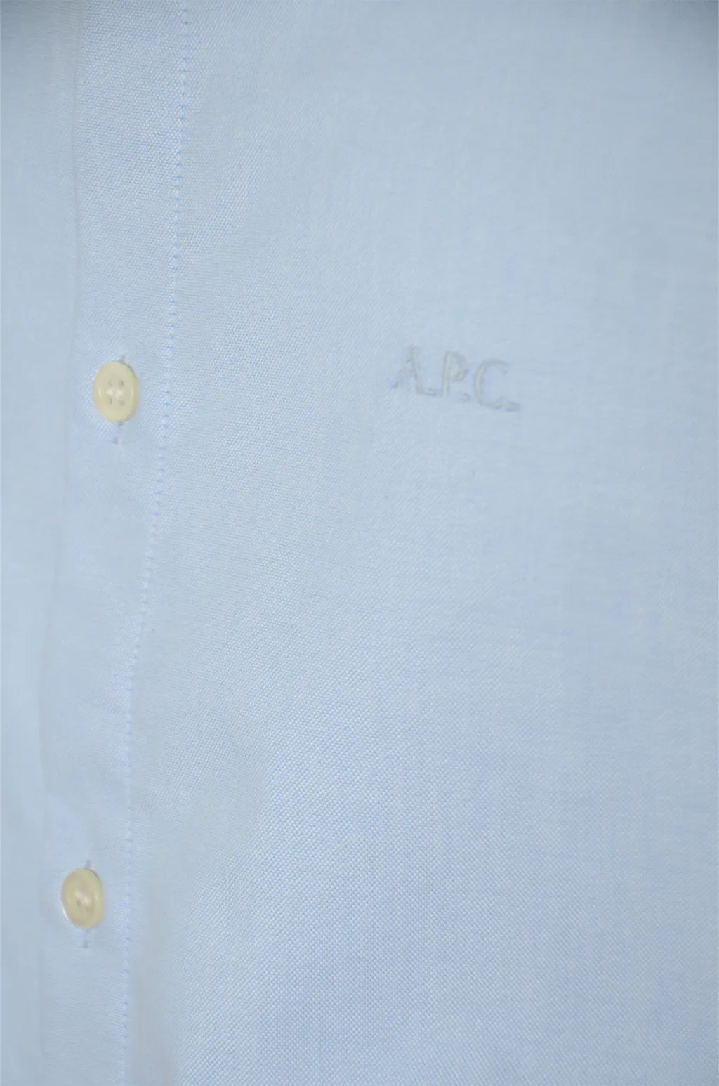 Buttoned Long-Sleeved Shirt