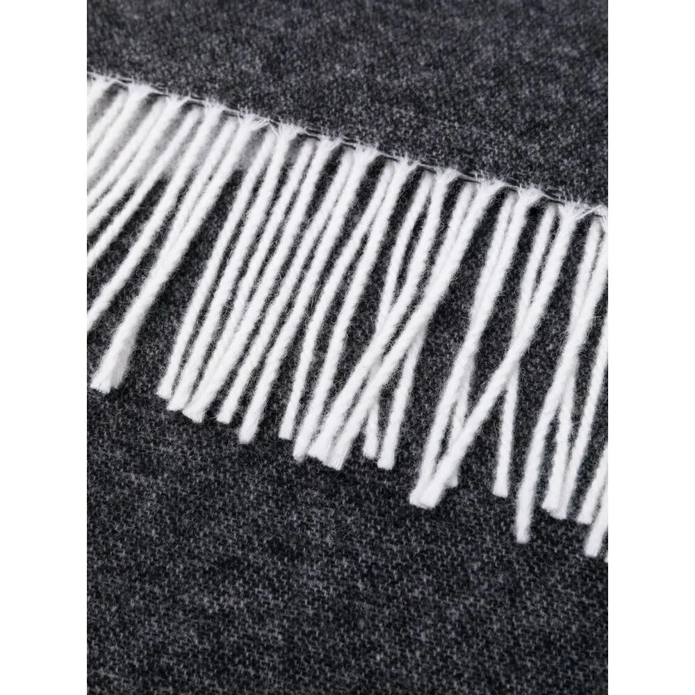 Logo Detailed Fringed Scarf