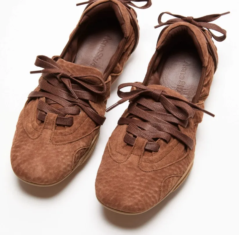 Lace-Up Shoes