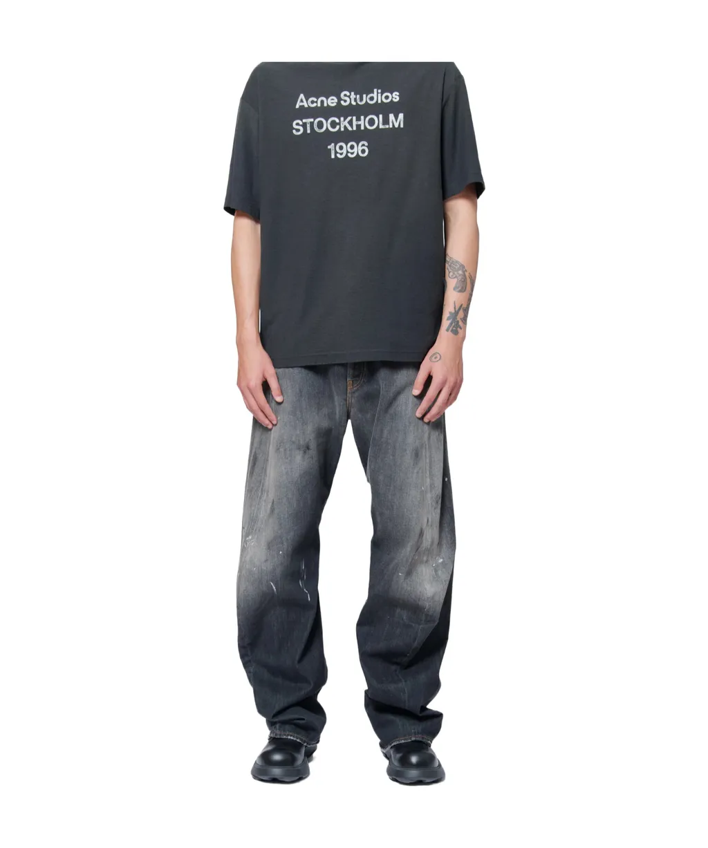 Loose Fit Low Rise Jeans