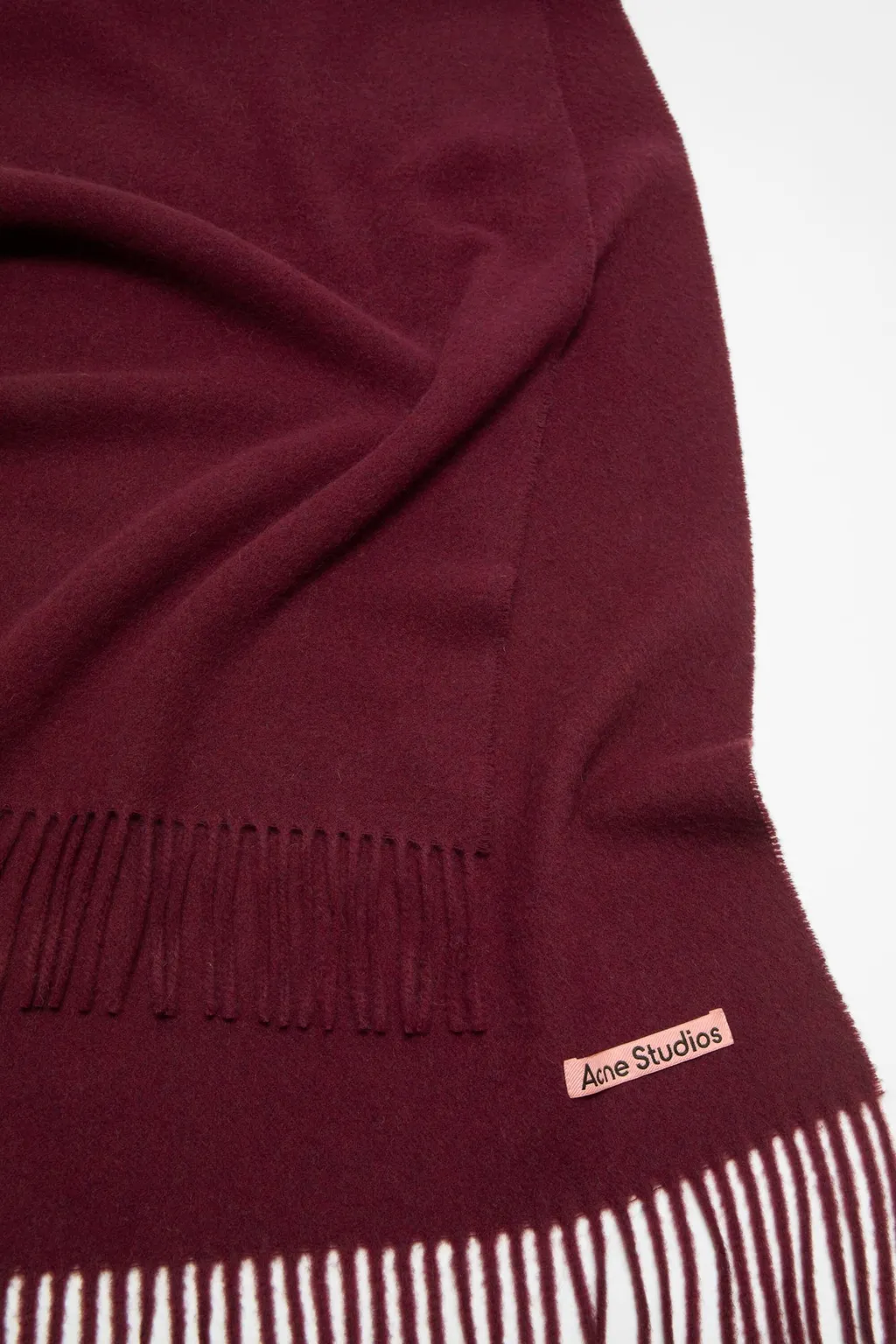 Logo Patch Fringed Scarf
