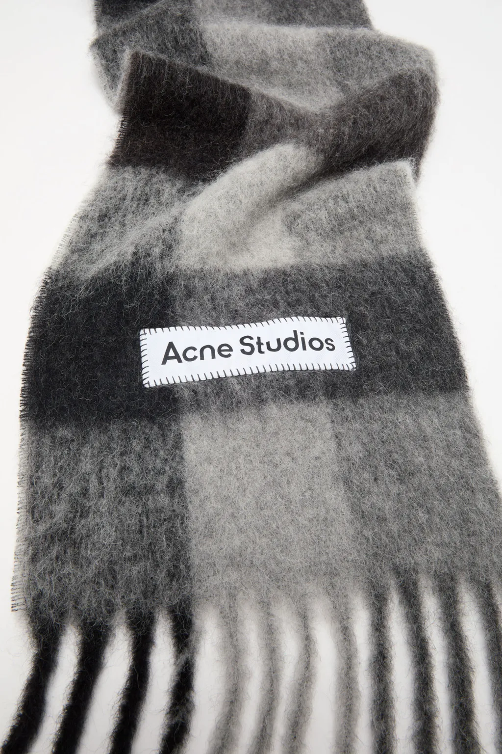 Logo Patch Checked Scarf