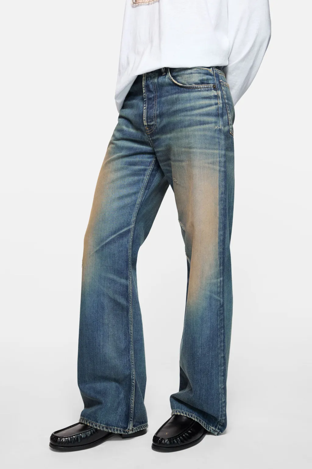 Loose-Fit Jeans