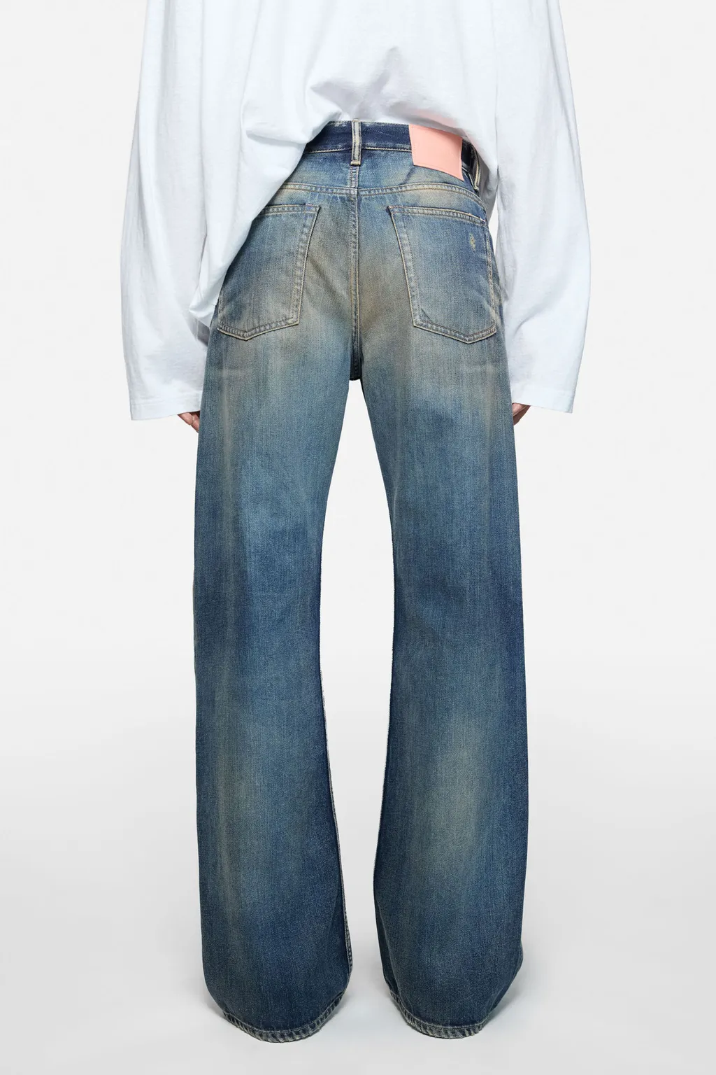Loose-Fit Jeans