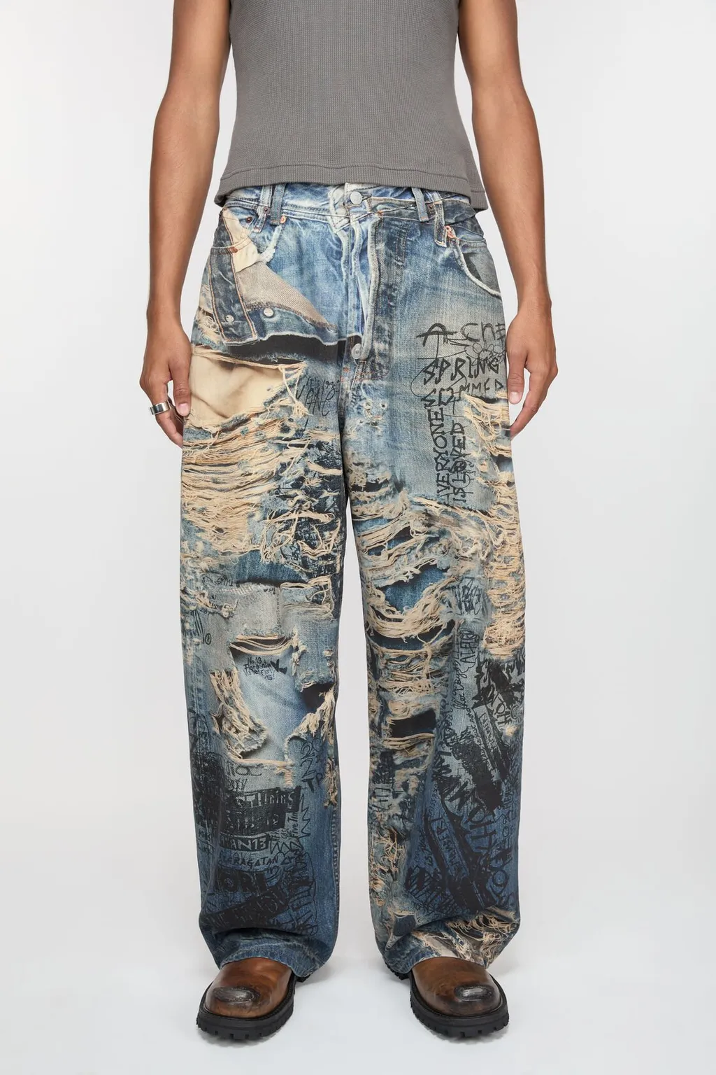 Wide-Leg Jeans