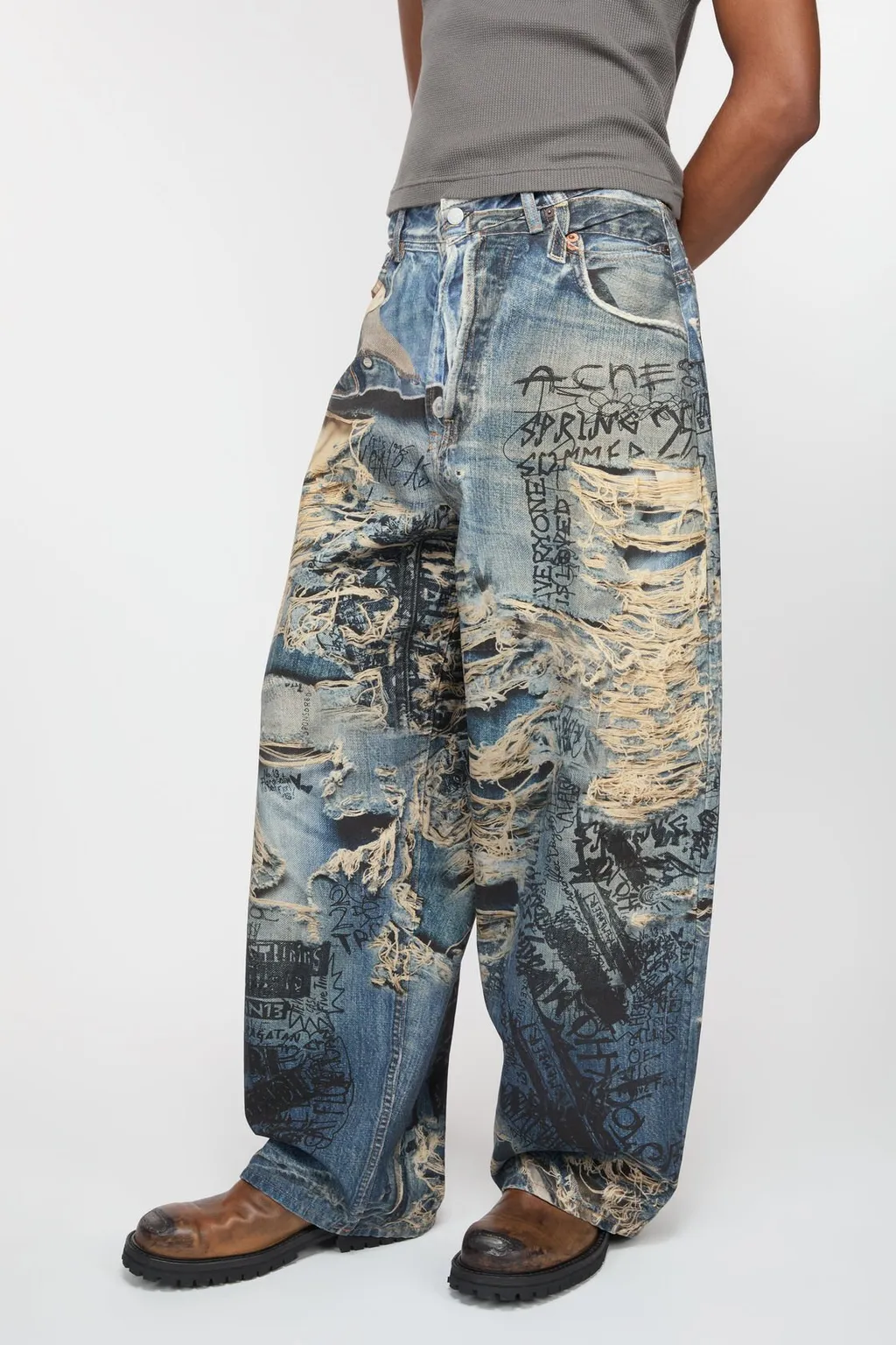 Wide-Leg Jeans