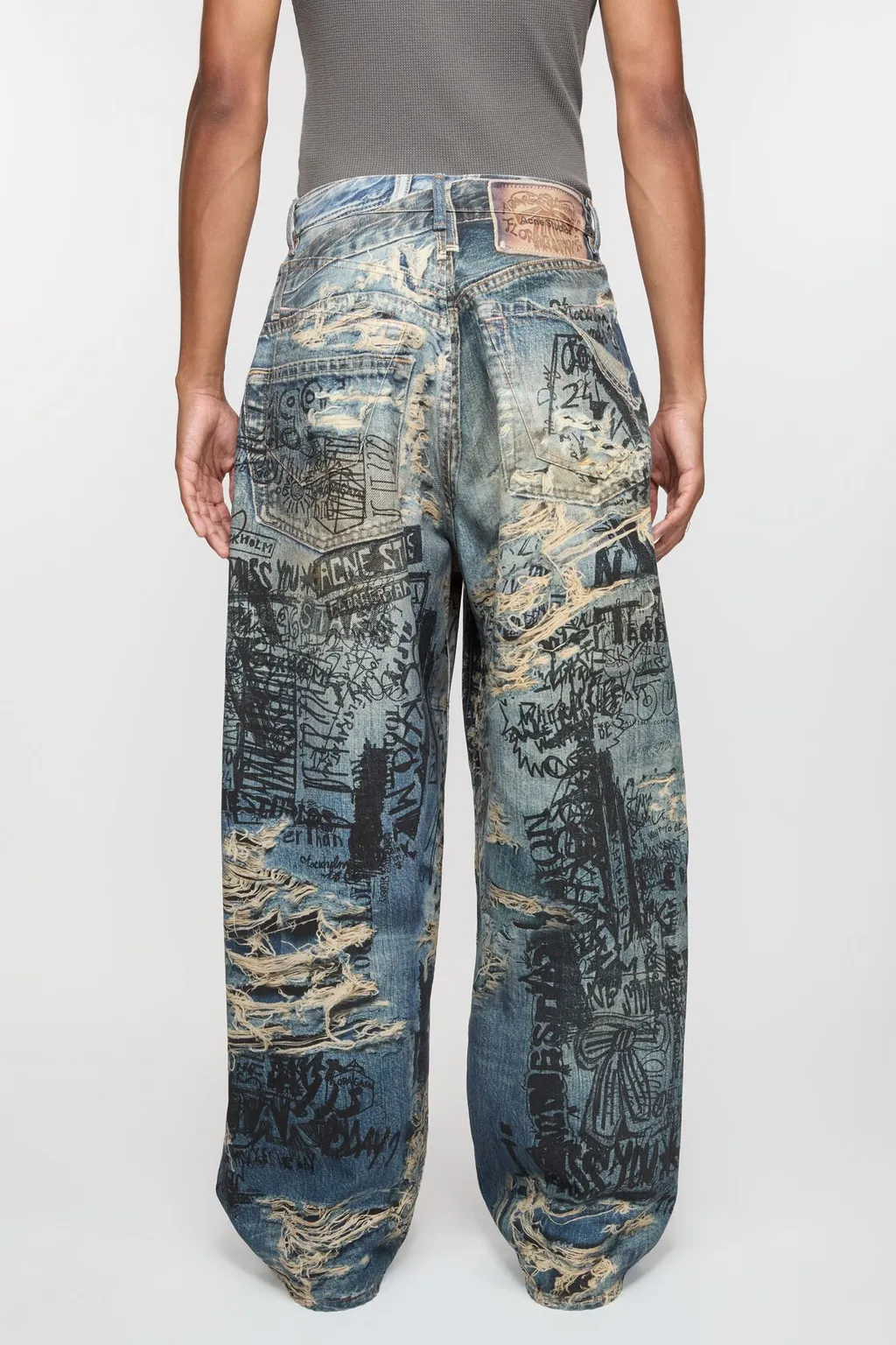 Wide-Leg Jeans