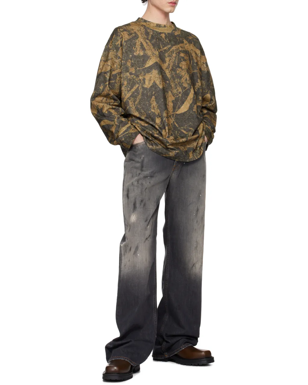 Long-Sleeved Crewneck Sweatshirt