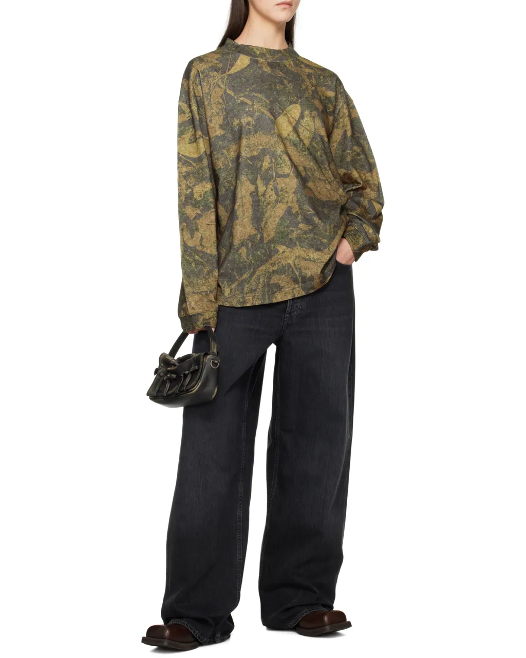 Long-Sleeved Crewneck Sweatshirt