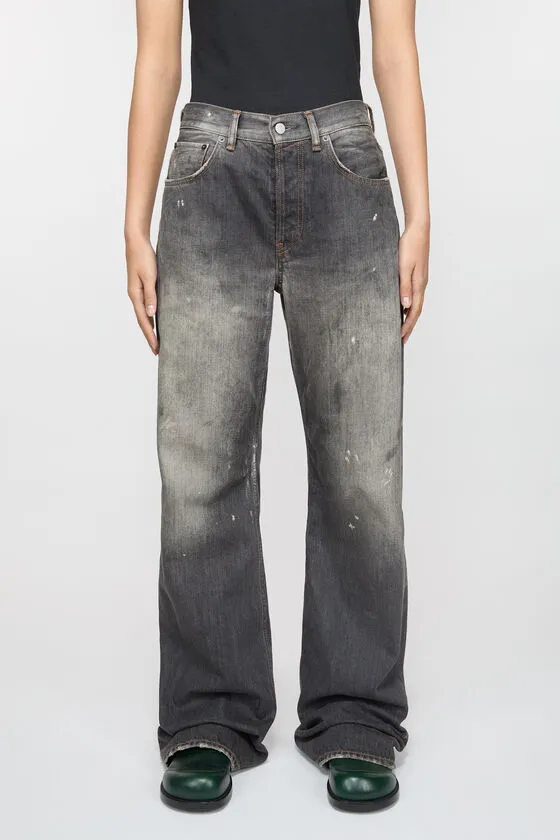 Loose Fit Jeans
