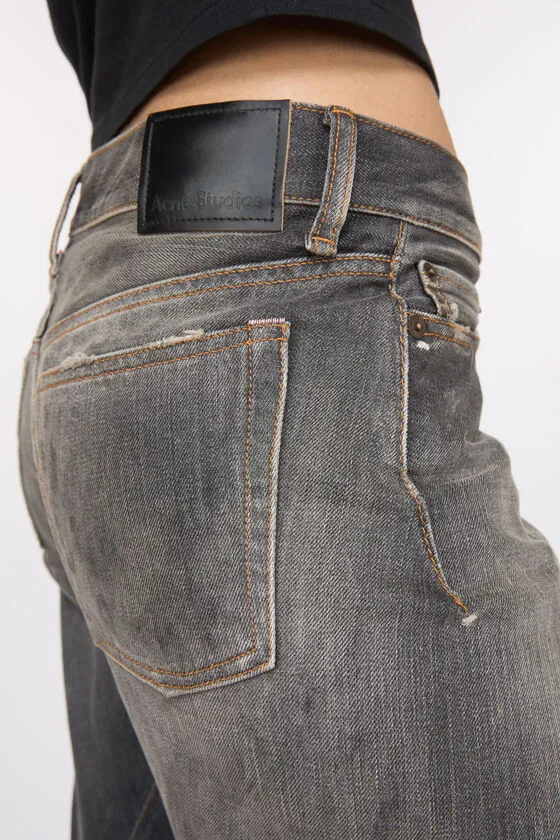 Loose Fit Jeans