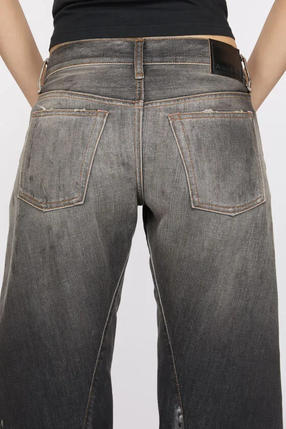 Loose Fit Jeans