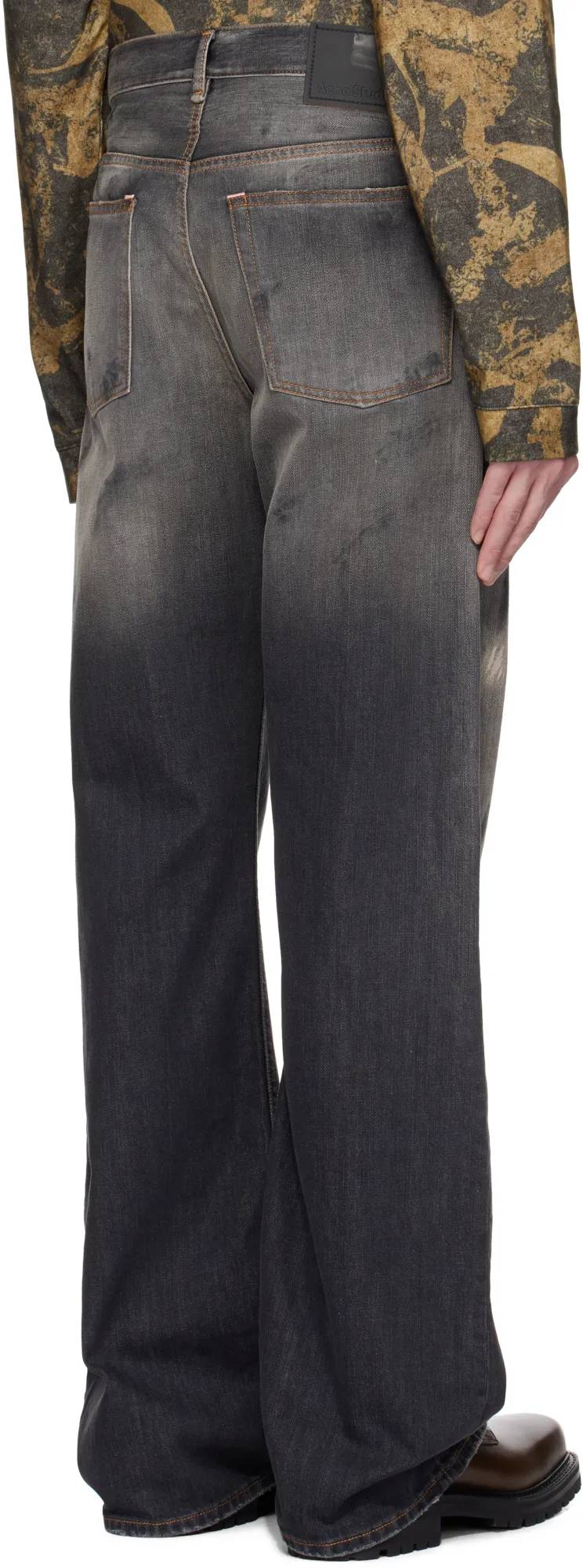 Loose-Fit Distressed Jeans