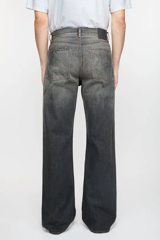 Loose-Fit Distressed Jeans