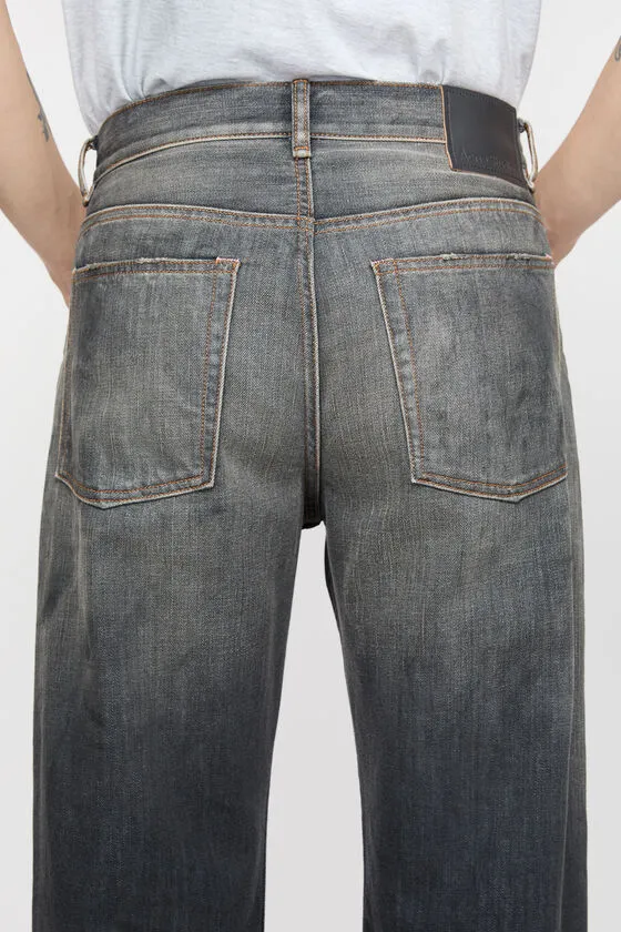 Loose-Fit Distressed Jeans