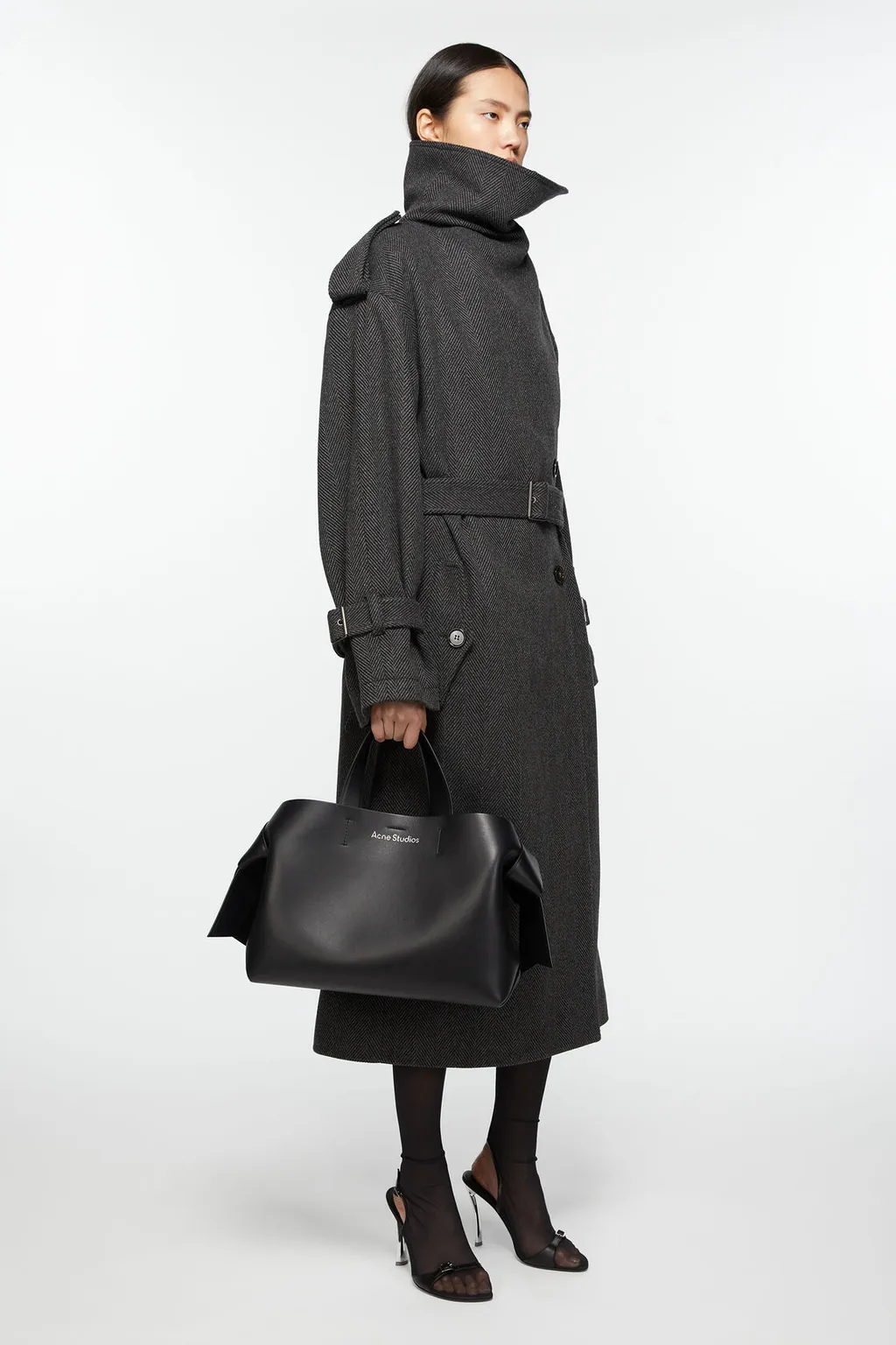 Musubi Midi Tote Bag