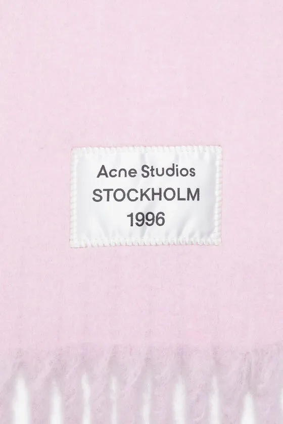 Logo Patch Fringed Scarf