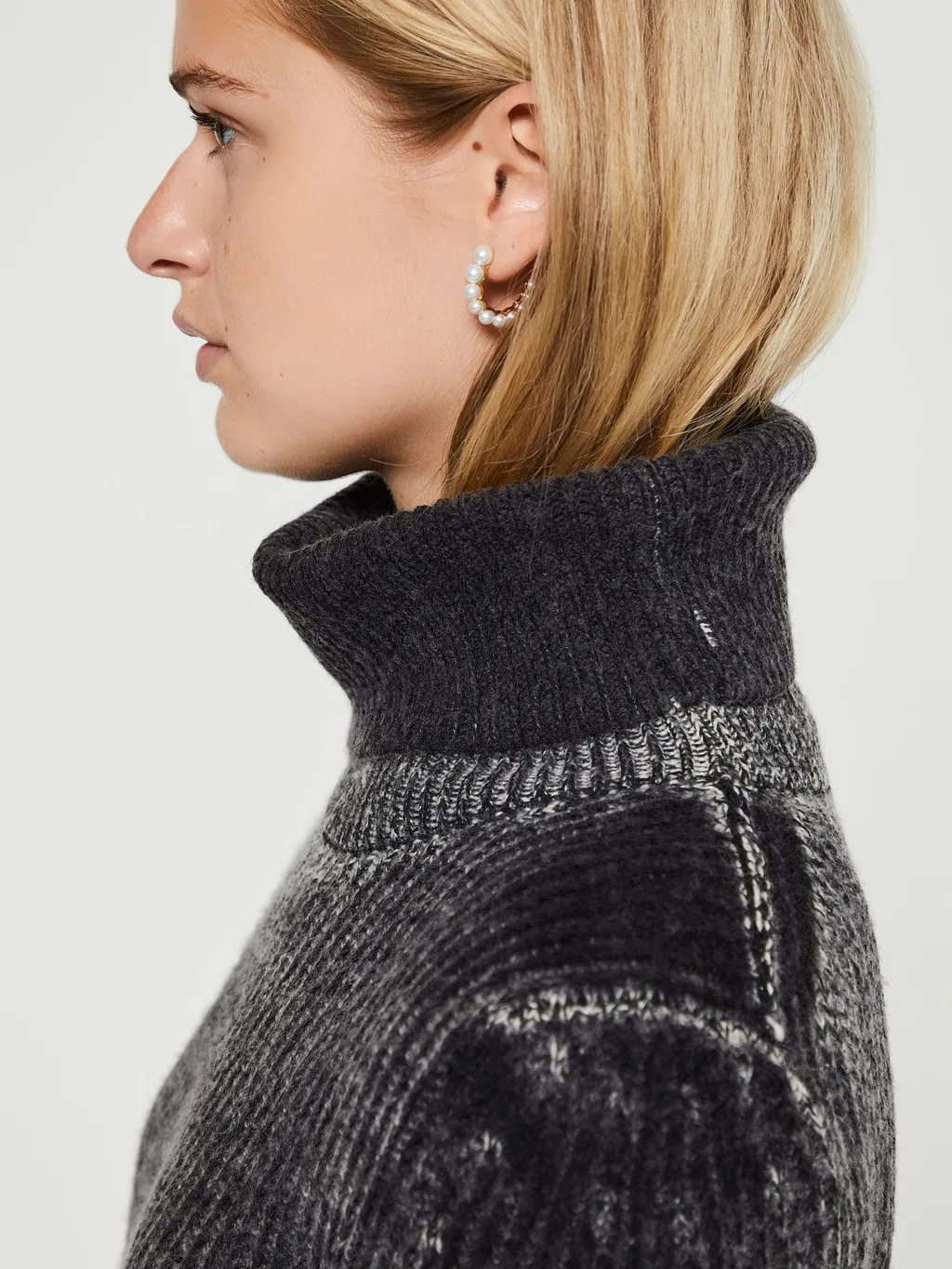 Turtleneck Knitted Sweaters