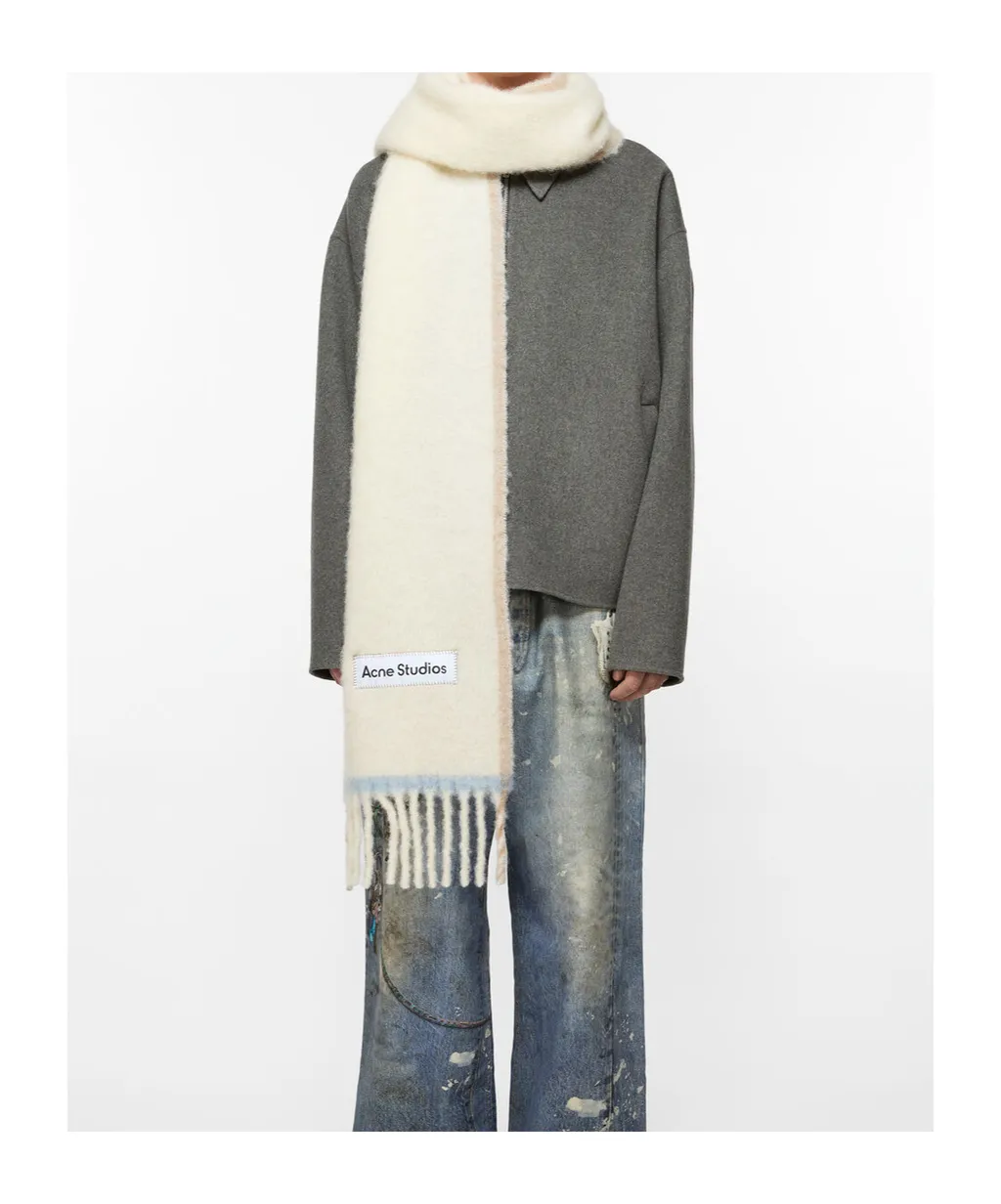 Logo Patch Fringed-Edge Scarf