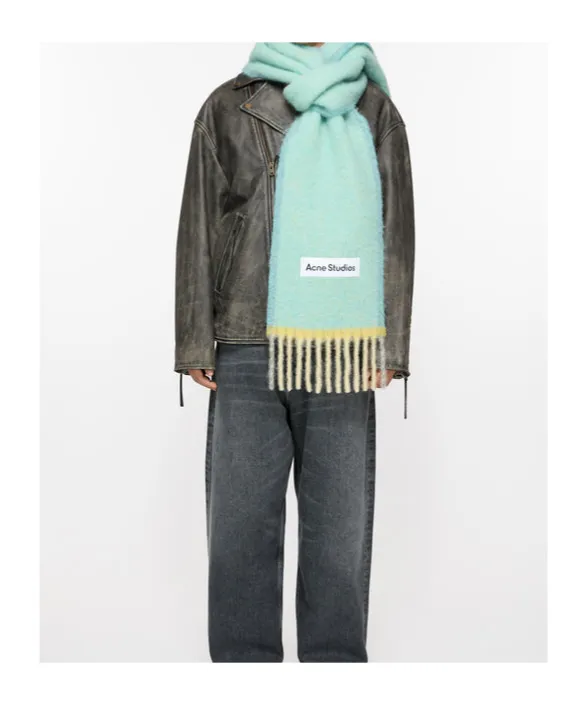 Logo Patch Fringed-Edge Scarf