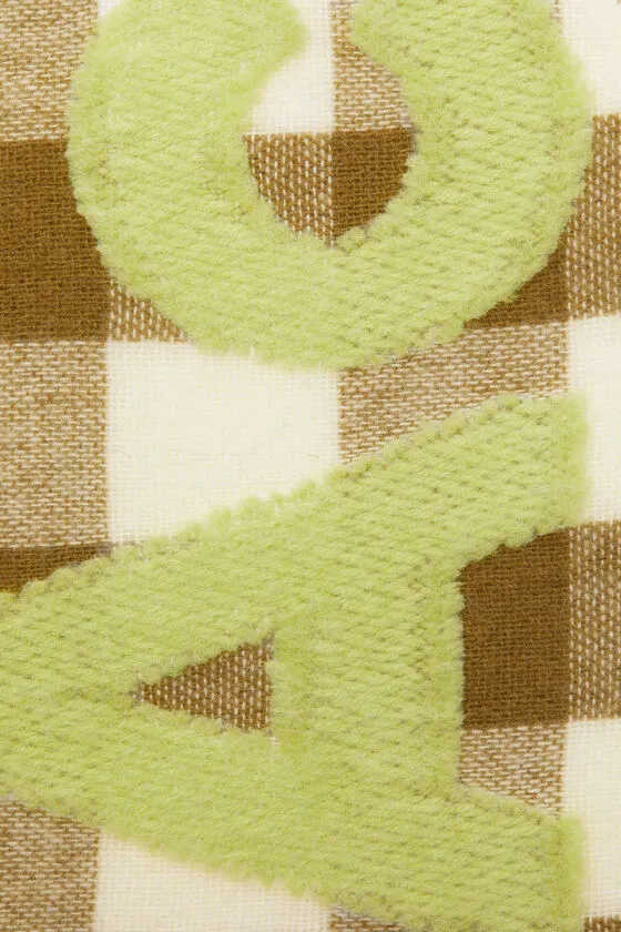Jacquard-Logo Checked Scarf