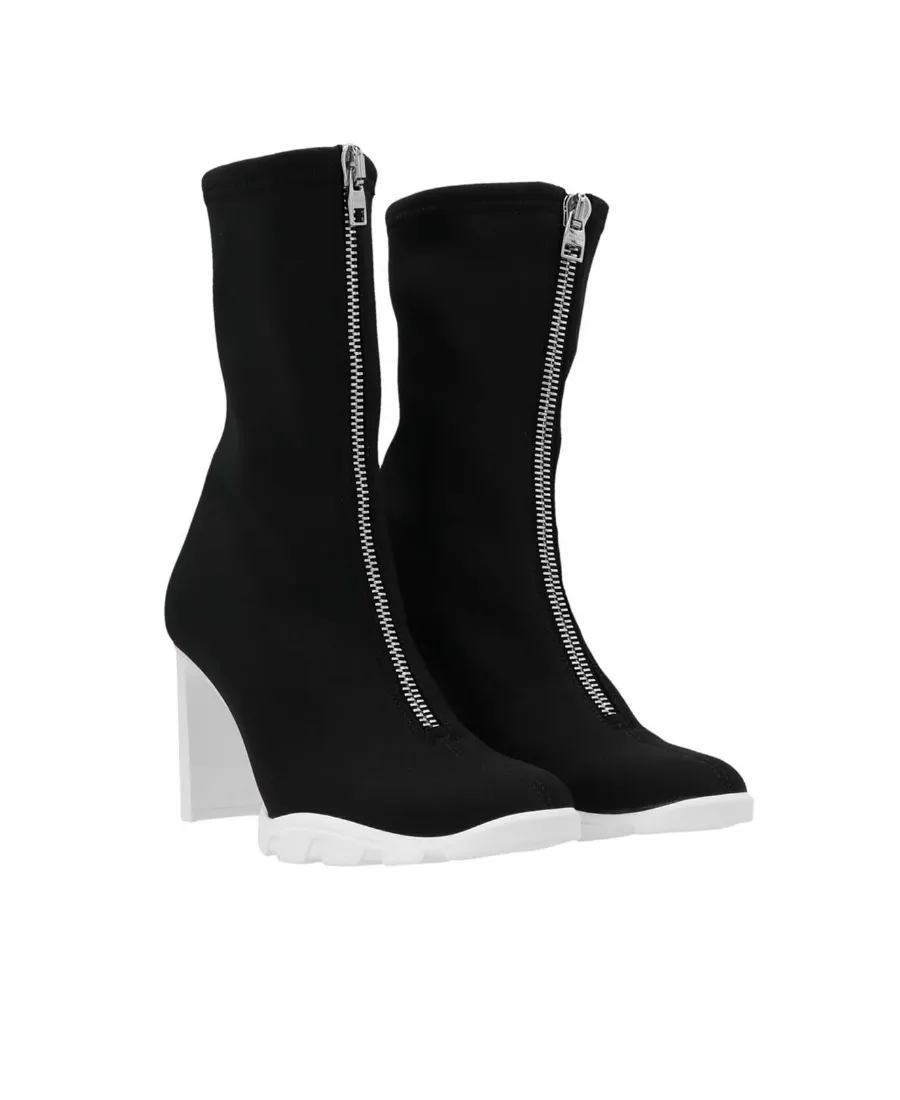 Scuba Front Zipped Boots