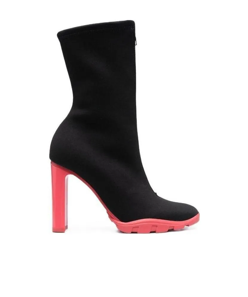 Slim Tread Zipped Boots