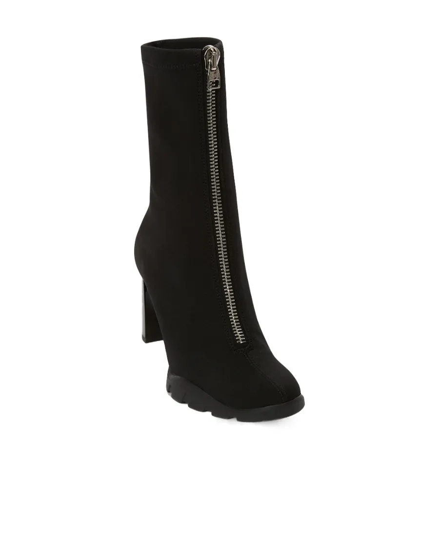 Slim Tread Zipped Boots