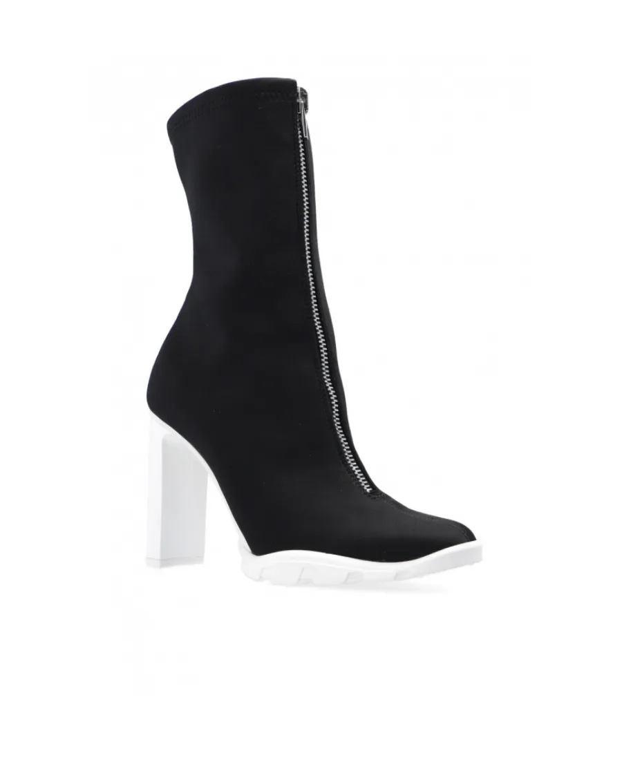 Slim Tread Zipped Boots