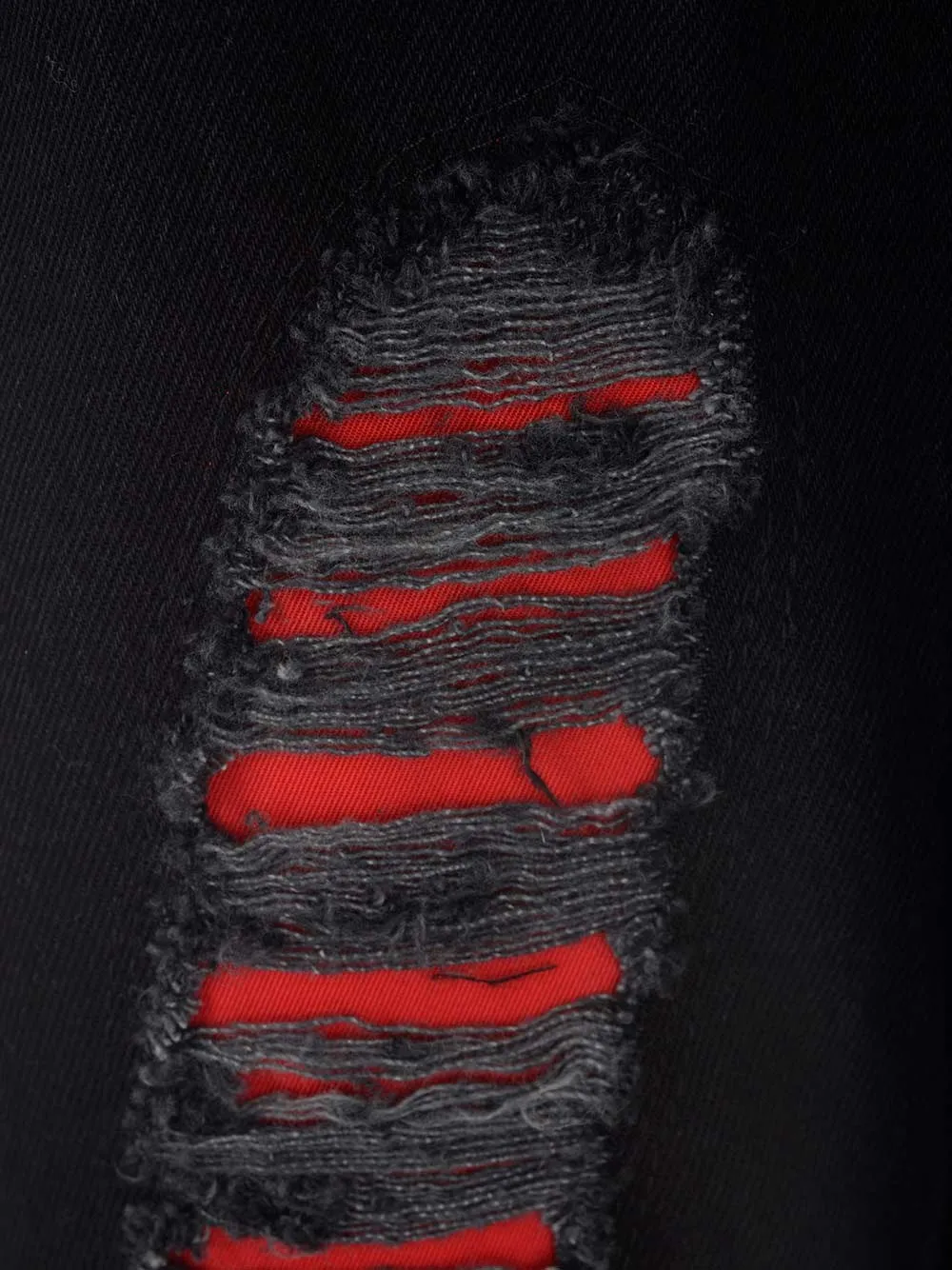 Ripped-Detailing Straight-Leg Jeans