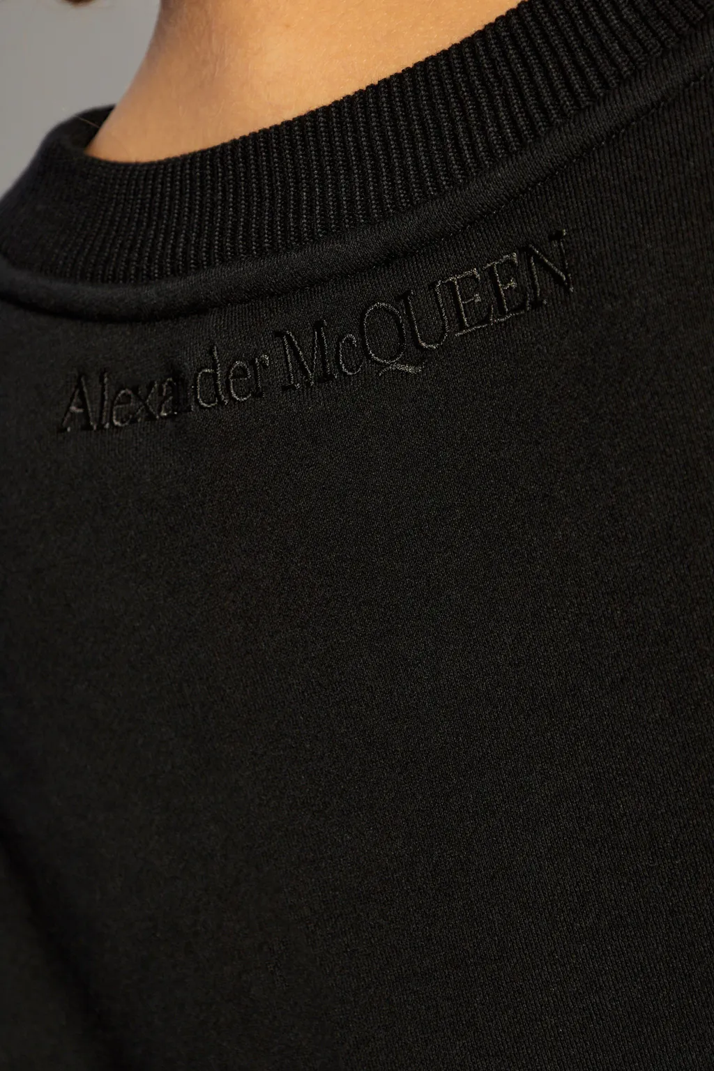 Cut-Out Detailed Crewneck Sweatshirt