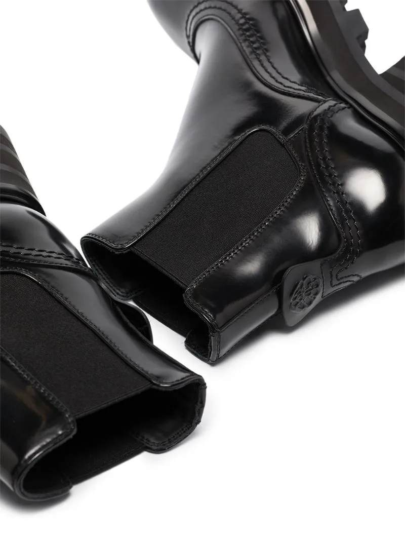 Wander Chelsea Boots