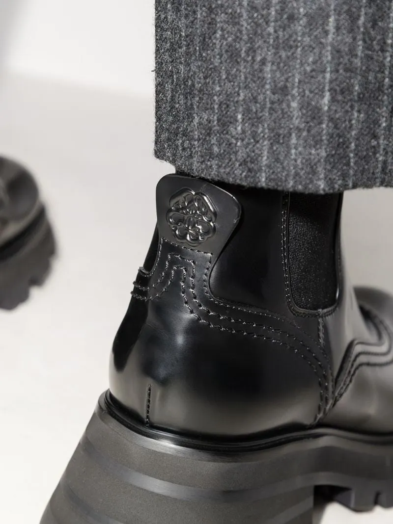 Wander Chelsea Boots