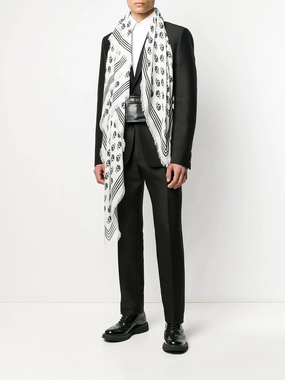 Skull Printed Fringed Scarf
