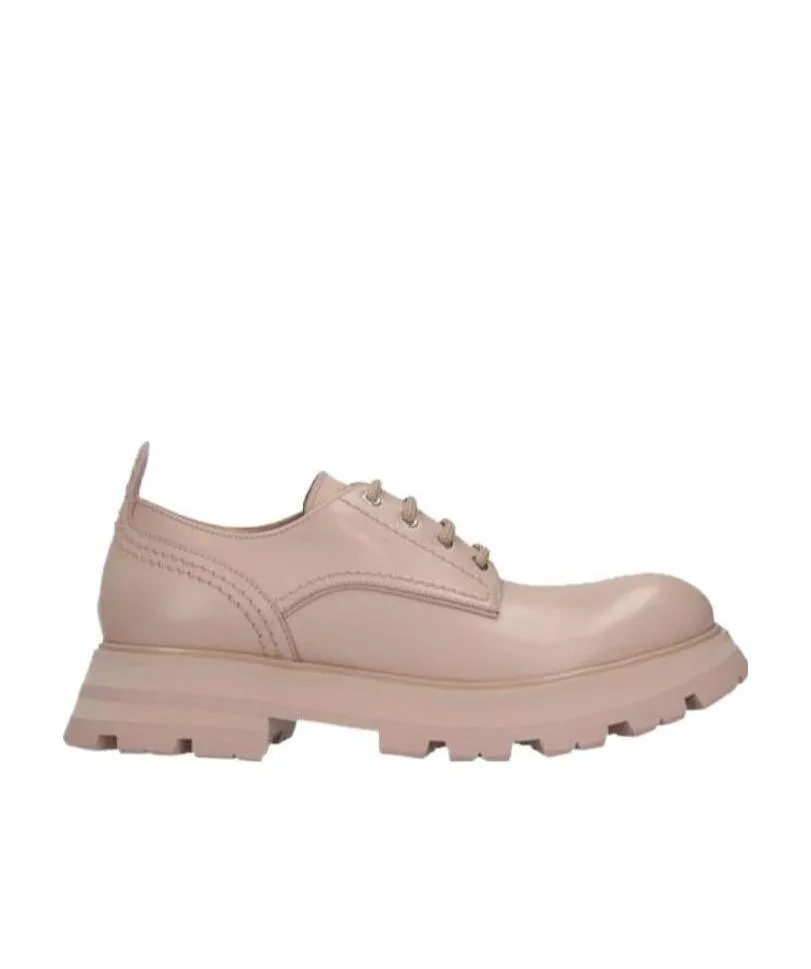 Wander Lace-Up Shoes