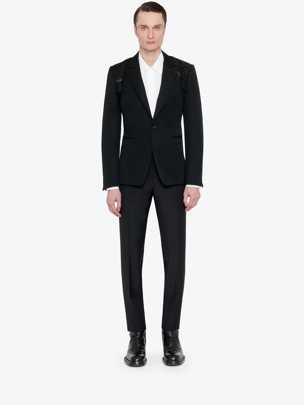 Mid-Rise Tailored Tapered Trousers
