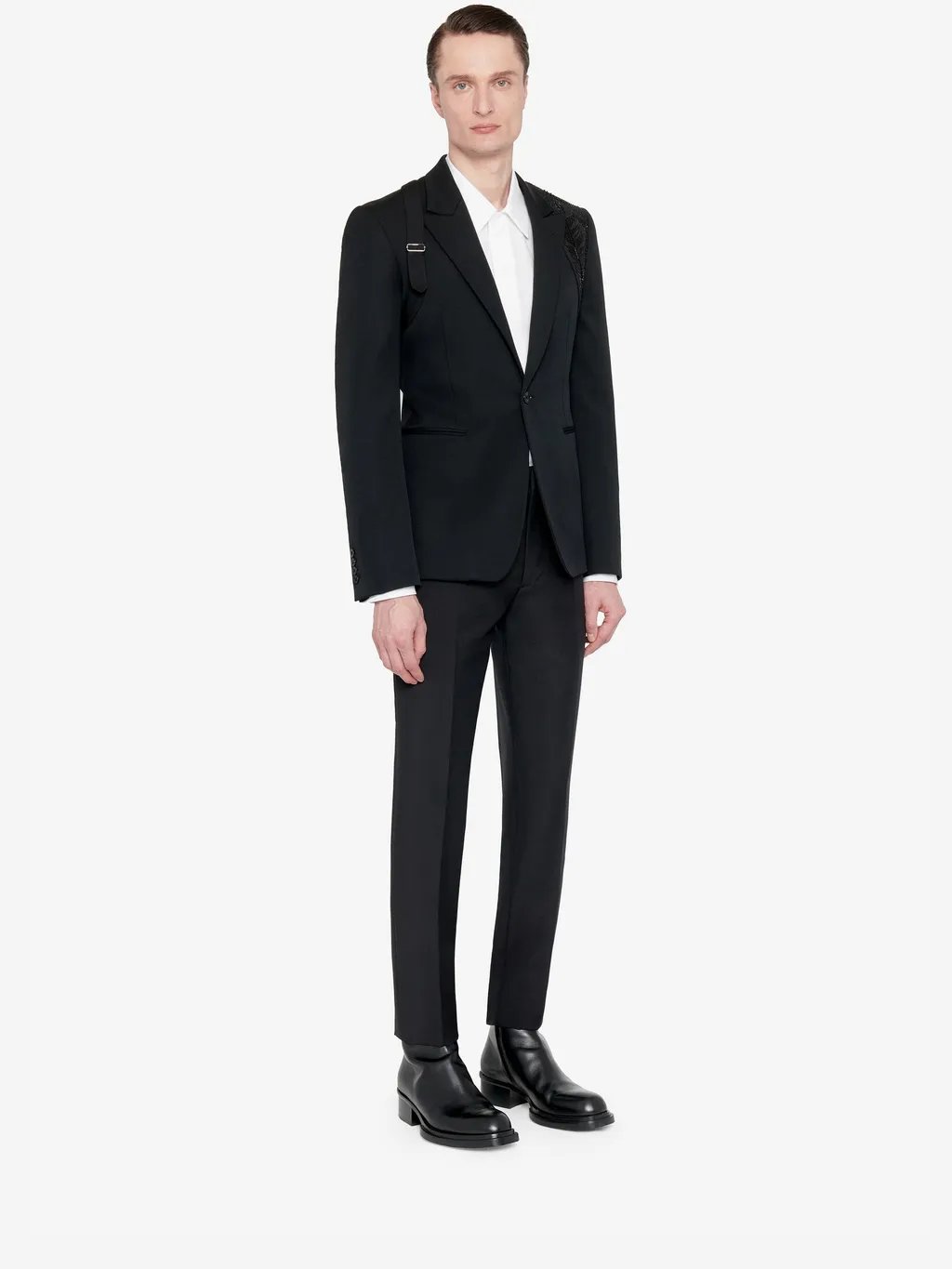 Mid-Rise Tailored Tapered Trousers