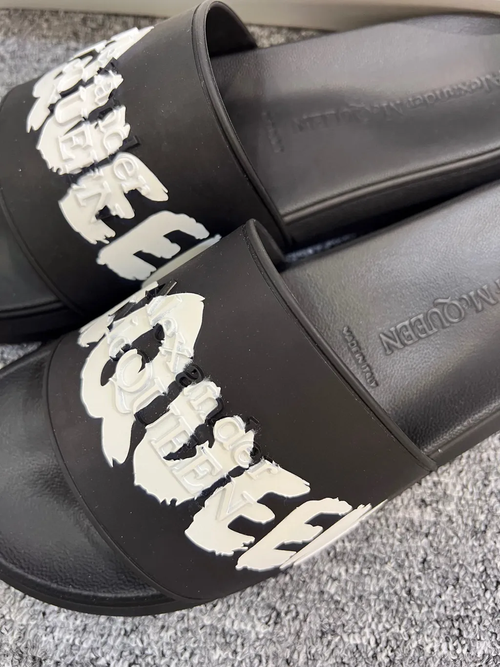 Grafitti Logo Printed Slip-On Slides