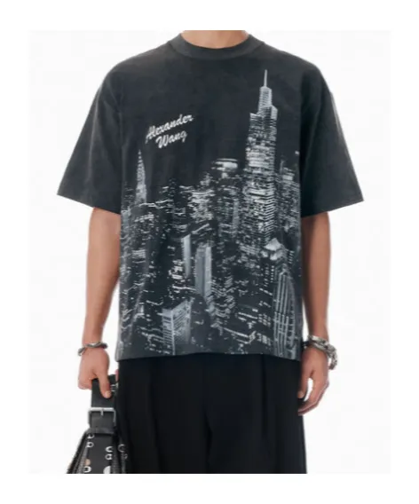 Graphic-Print T-Shirt