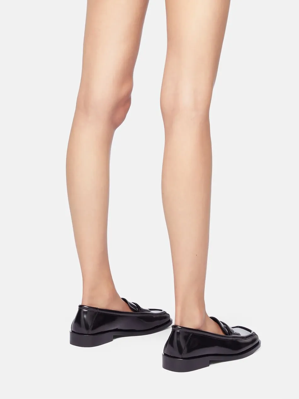 Amanda College Flat Shoes