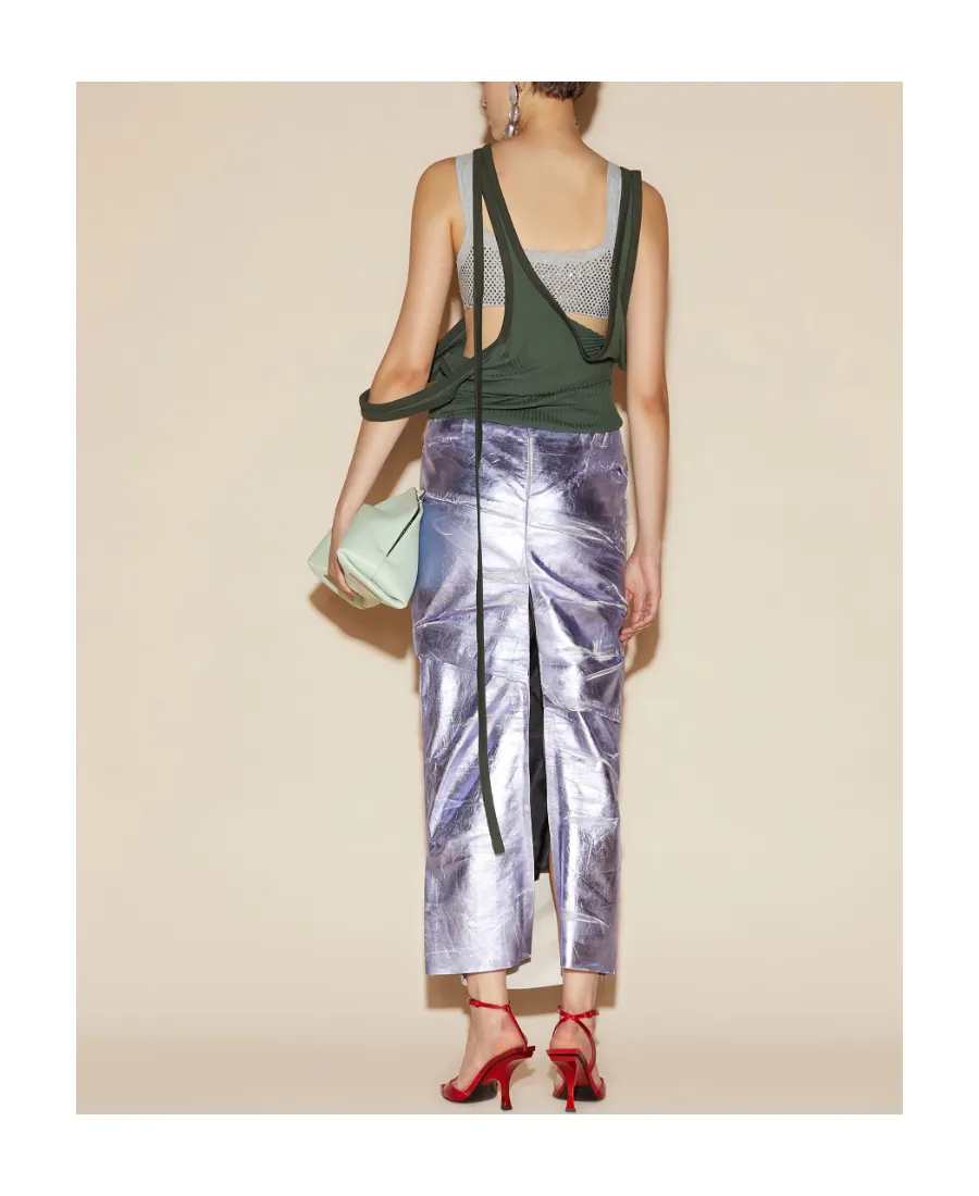 Layered Asymmetric Top