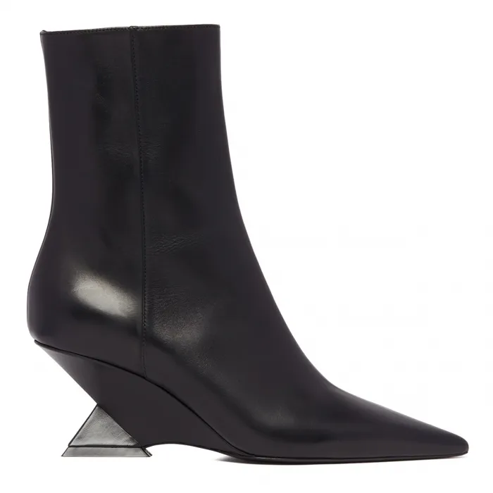 Logo Boots