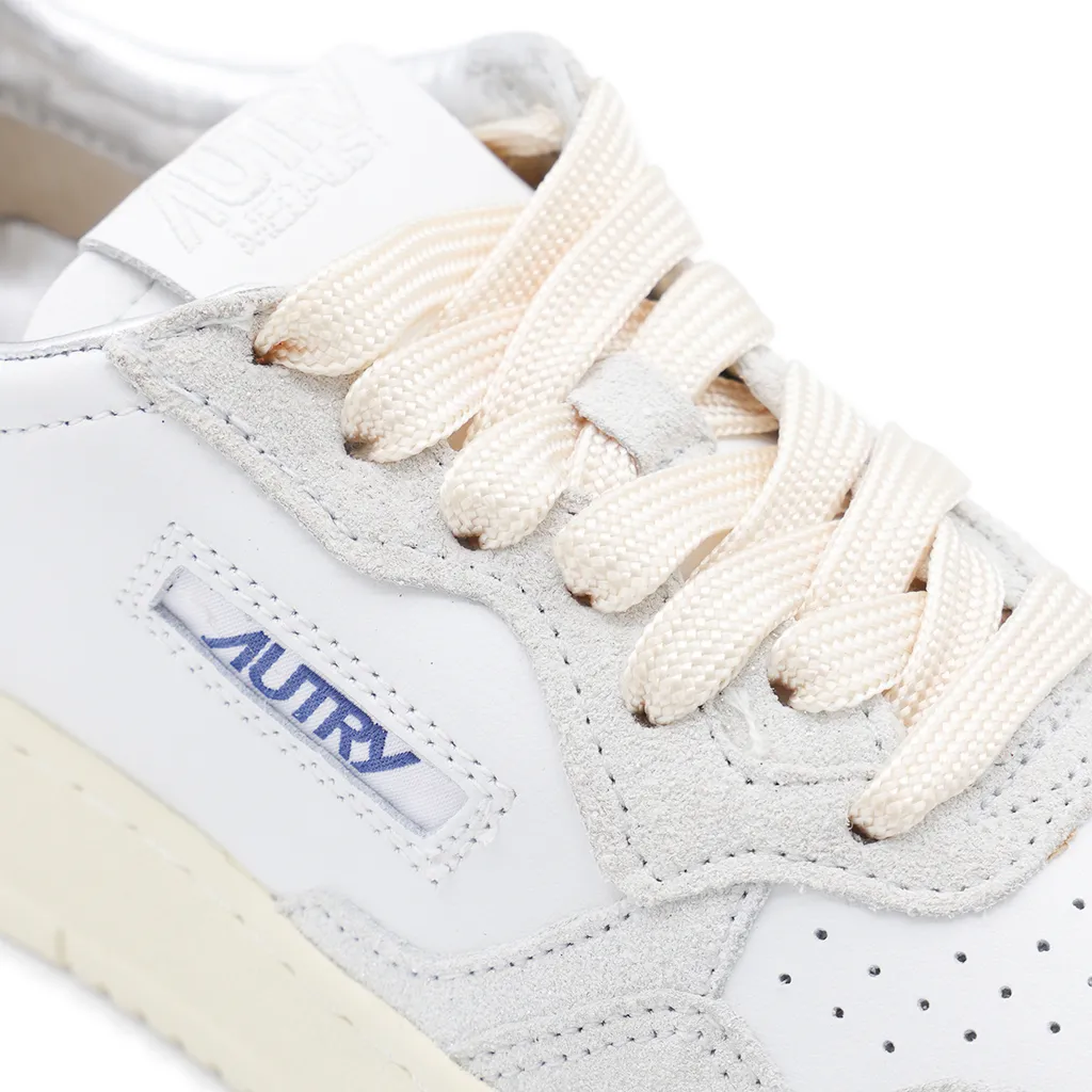 Medalist Low Sneakers