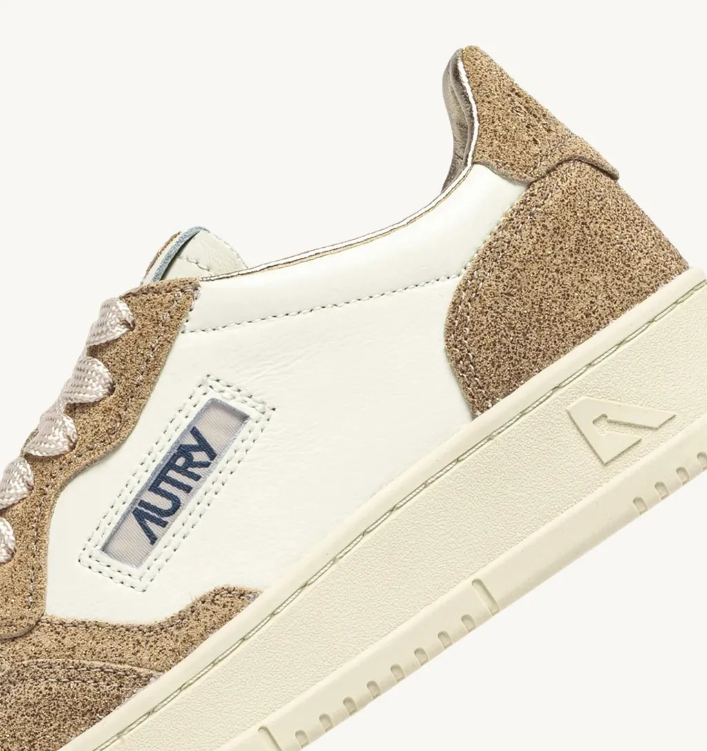 Medalist Low Sneakers