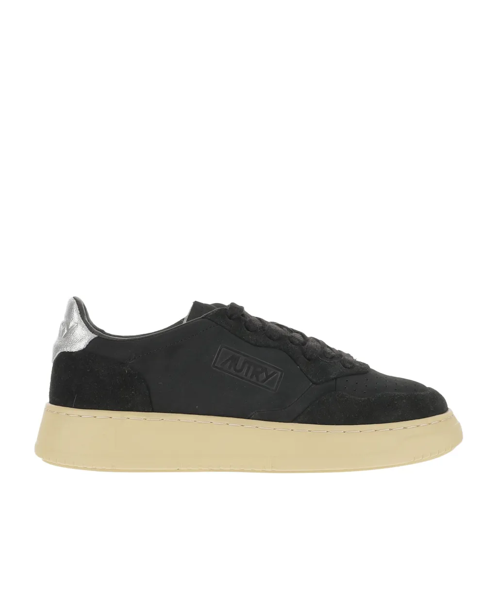 Medalist Low-Top Sneakers