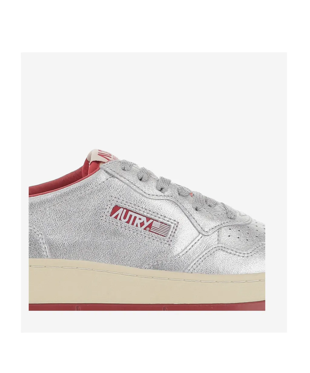 Medalist Low-Top Sneakers